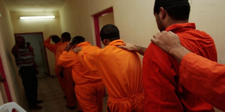 رئاسة الجمهورية تصدر توضيحاً بشأن تصديــقها على “أحكام إعدام بالجملة”