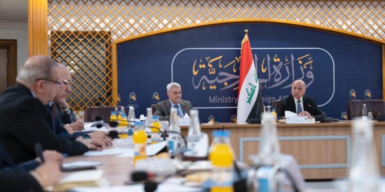 لجنة التفاوض العراقية مع أمريكا تشــــدد على نقل العلاقة العسكرية إلى “شراكة اقتصادية”