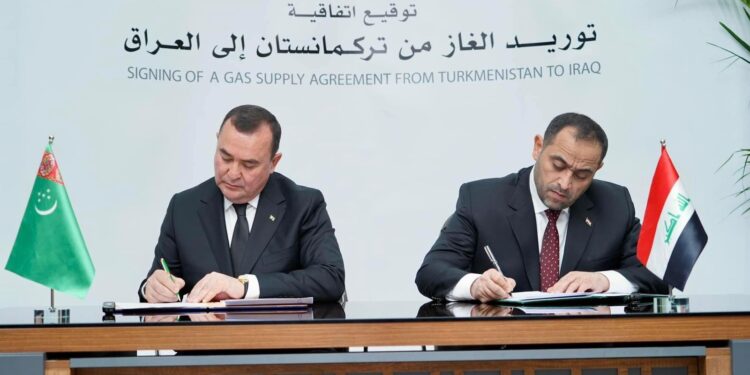 العراق وتركمانستان يوقعان اتفاقية لتوريد الغاز
