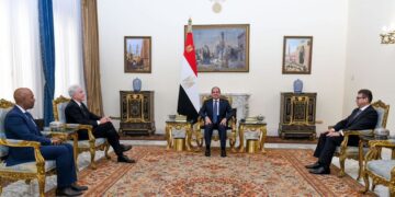 لقاء يجمع السيسي برئيس الــ “سي آي إيه”