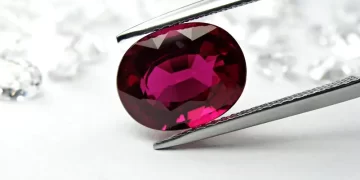 بعد إشعار “مزيف”.. اقتحــــام منجم الياقوت الأكبر في العالم