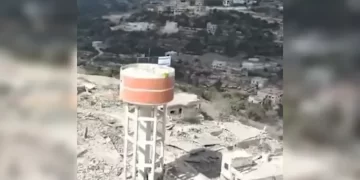 رفع العلم الإسرائيلي في بلدة عيتا الشعب جنوب لبنان