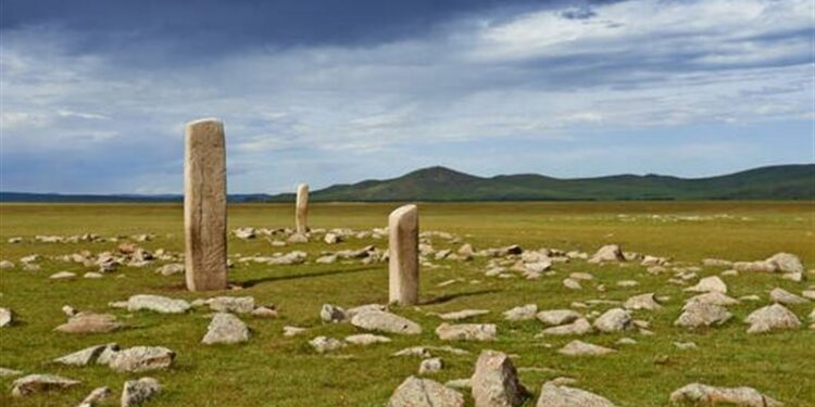 العثور على تنين عمره 5 آلاف عام في قبر حجري بالصين