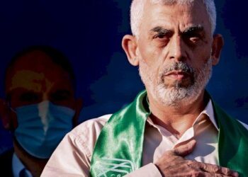 السنوار رفض عرضاً من الوسطاء العرب بمغادرة غزة