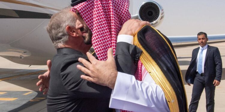 ولي العهد السعودي يستقبل العاهل الأردني في الرياض