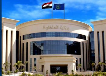 مصر.. تتهم “الإخوان” بنشر إشاعات حول ضباط الشرطة والسجون