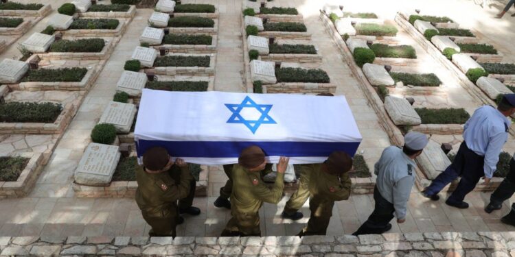 اسرائيل تعلن عن مقتل 4 من جنودها في معارك لبنان