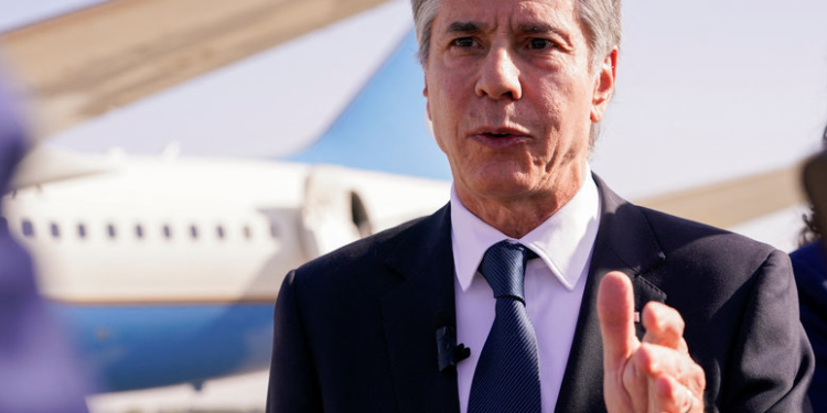 بلينكن يطلب من إسرائيل “عدم استهداف بيروت بشكل يومي”