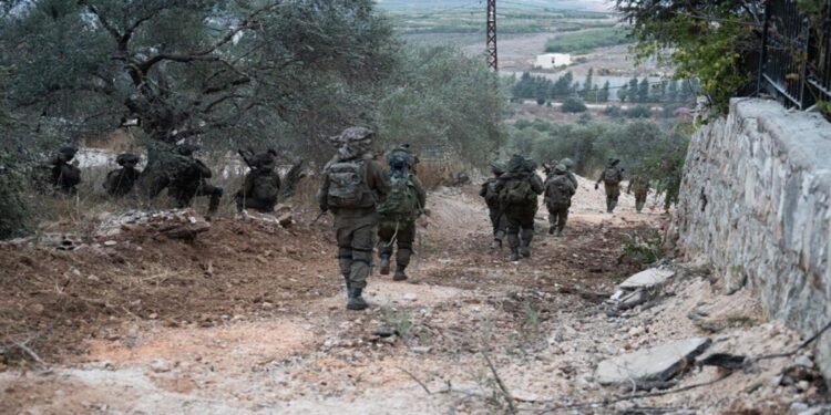 اسرائيل تحاول التوغل في جنوب لبنان و تخوض اشتباكات عنيفة مع حزب الله