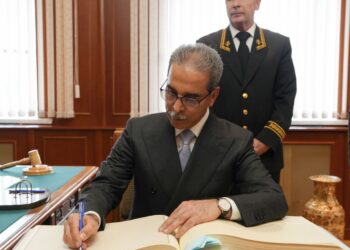 فائق زيدان يزور محكمة مدينة موسكو