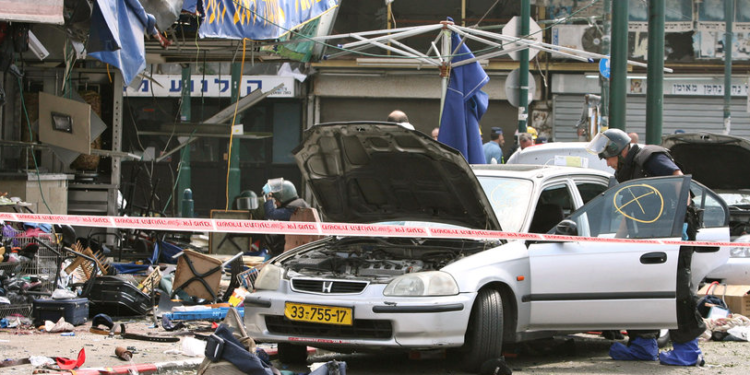تل أبيب.. هجوم بشاحنة يوقع عشرات الإصابات