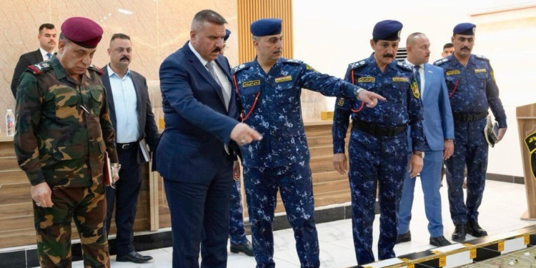 وزير الداخلية يشدد على عمل السيطرات الخارجية والعلاقة الوثيقة بين الأمن والعشائر