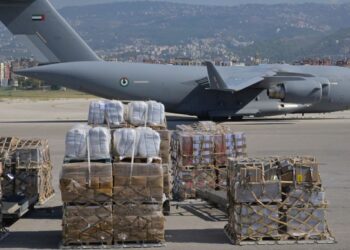 لبنان.. تدفُّق لافت للمساعدات يُسابق تدحرج الحرب ,, مصير صفي الدين غير مُعلَن واستهداف المدنيين يتصاعد