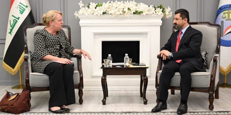 وزير العدل يلتقي سفيرة المملكة الهولندية