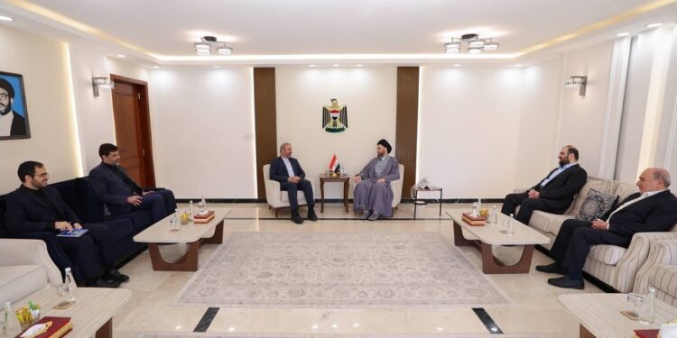 الحكيم يلتقي السفير الإيراني