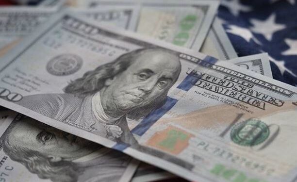 رجل يبلـــغ عن نفسه مقابل 10 ملايين $