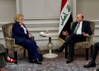 فؤاد حسين يلتقي مساعدة وزير الخارجية الأمريكية لشؤون الشرق الأدنى باربرا ليف