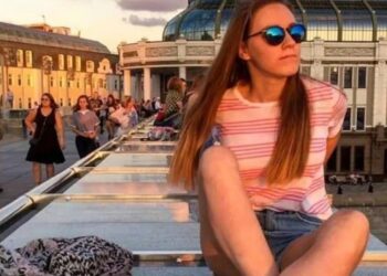 بالفيديو.. سائحة روسية تصوّر اللحظات الأخيرة قبل “سقوطها حتى الموت”