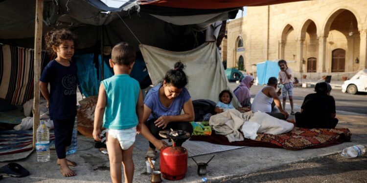 تحذيرات من تفشي الكوليرا في لبنان