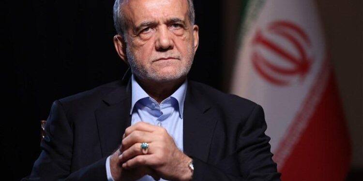 بزشكيان يخاطب الدول الإسلامية… إذا لم نتحد فسيكون الدورعليكم قريبًا