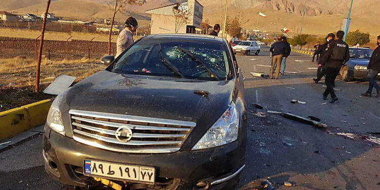 وزير إيراني يقـــرّ بضربات إسرائيل الاستخباراتية