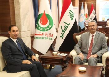 وزير النفط يلتقي السفير الأردني