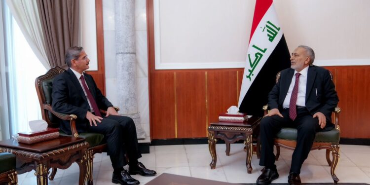 المشهداني واللامي يبحثان التنسيق بين البرلمان والنزاهة