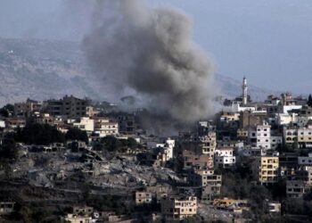 الجيش الإسرائيلي يأمر بإخلاء في بعلبك ويعلن مقتل قياديين بـ”حزب الله”