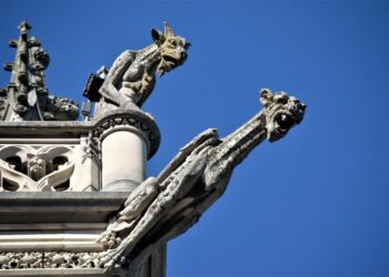 تماثيل الغرغويل… حيوانات أسطورية بأجساد بشرية هجينة