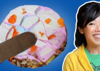 أصبح العبث بالطعام هواية على وسائل التواصل