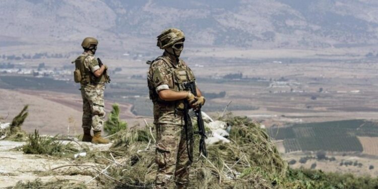 لبنان.. الجيش يدعو السكان إلى “التريث” بالعودة للبلدات الأمامية ويحذر من “الأجسام المشبوهة”