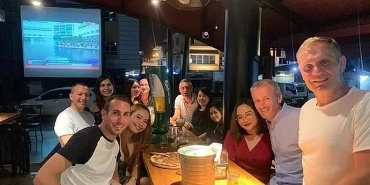 الحياة السرية لحكام البريميرليج بعد واقعة ديفيد كوت