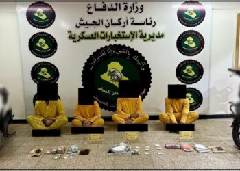 بغداد.. القبض على عصابة تتاجر بالمخدرات