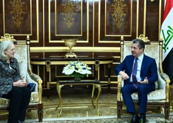 السفيرة الأمريكية تلتقي مسعود ومسرور بارزاني في أربيل