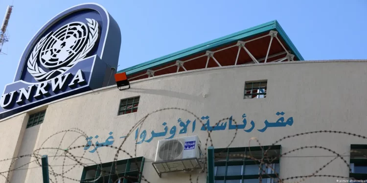 الجامعة العربية تحـــذر واشنطن وبروكسل من مخاطر حظر عمل الأونروا