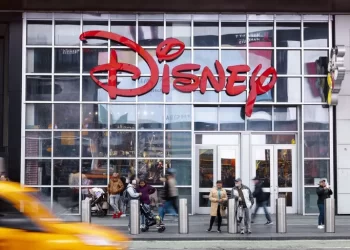 وحدة جديدة في “ديزني” لتنســـيق استخدام الذكاء الاصطناعي والواقع المعزز