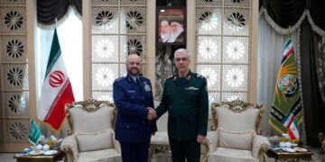 رئيس أركان القوات السعودية يصل طهران ,,, في أول زيارة من نوعها