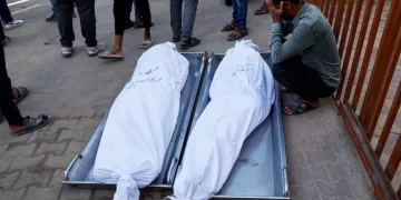 غزة.. عشرات القتلى والمصابين في ضربات إسرائيلية