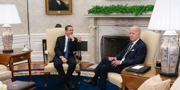 رئيس إسرائيل يلتقي بالرئيس الأميركي