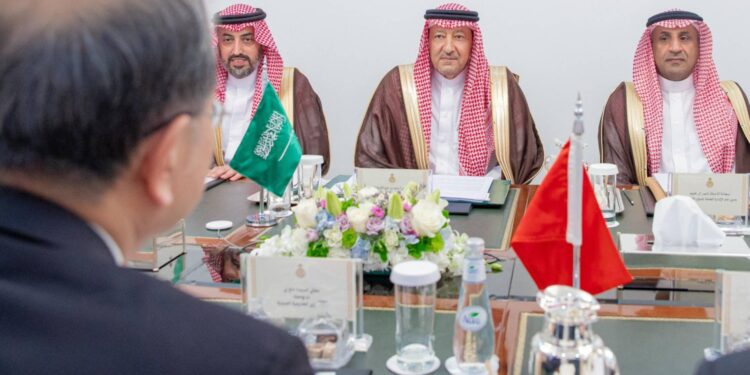 مشاورات (سعودية – صينية) لتعزيز التنسيق المشترك