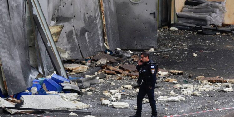 حزب الله يعلن شن هجوم بمسيرات على قاعدة أسدود البحرية للمرة الأولى