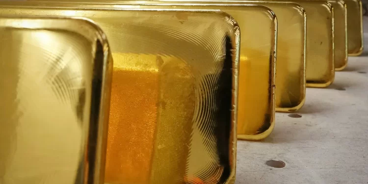 الذهب يتحرك في نطاق ضيق قبيل بيانات التضخم الأميركية