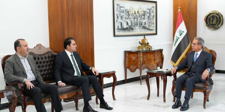 رئيس مجلس القضاء الاعلى يستقبل المندلاوي وياسر المالكي