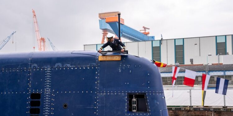 إسرائيل تضيف غواصة ألمانية إلى قواتها البحرية