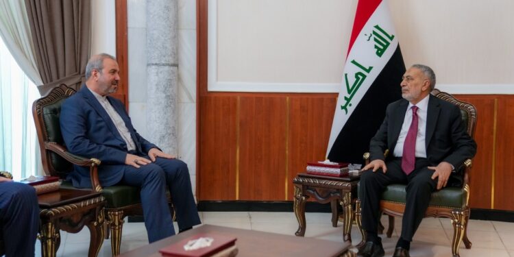 المشهداني يستقبل السفير الإيراني