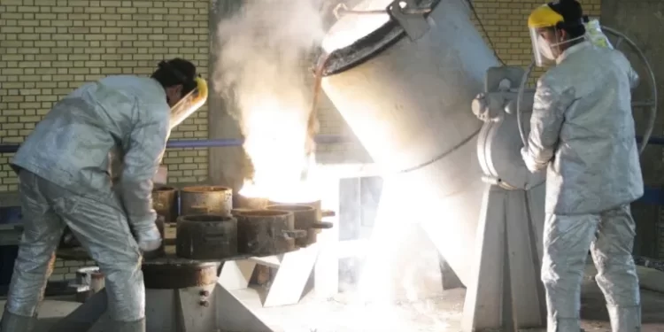 امريكا تدرب مسؤولين عراقيين على “مكافحة تهريـــب المواد النووية الى إيران”