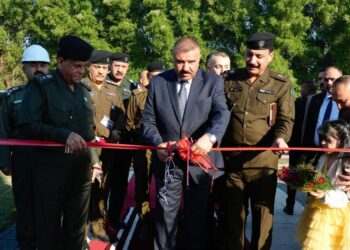 وزير الداخلية يفتتح مركز شرطة الخورنق في بغداد