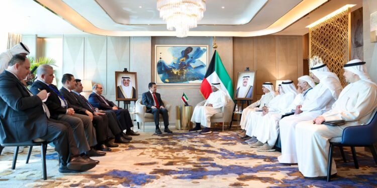 الأعرجي يلتقي وزير الخارجية الكويتي