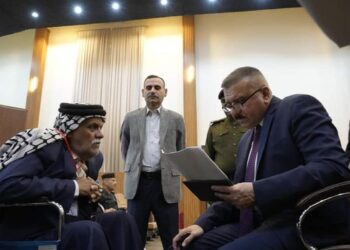 وزير الداخلية يؤكد اهمية الإهتمام بالحالات الإنسانية