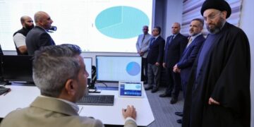 الحكيم يزور وزارة التخطيط للاطلاع على الاستعدادات الجارية للتعداد السكاني